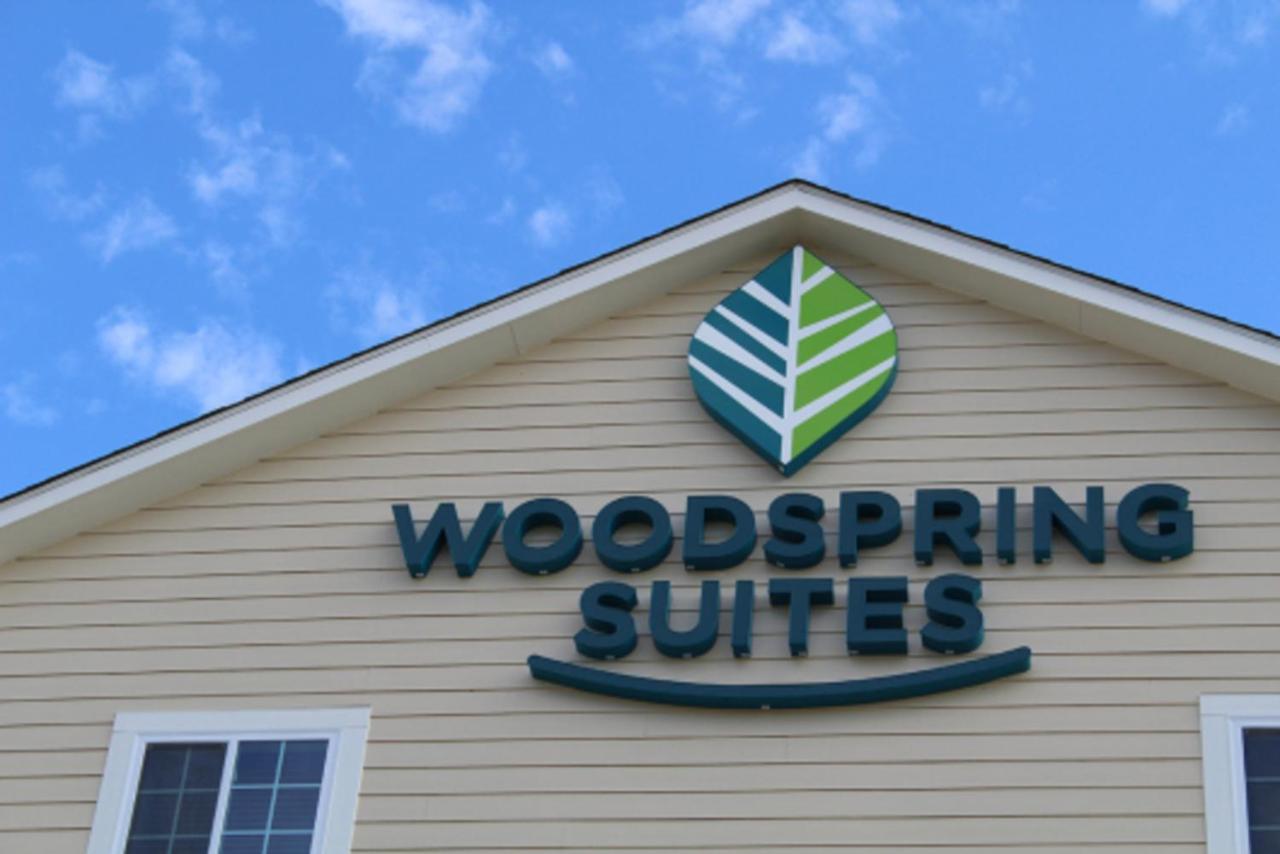 Woodspring Suites คอนโร ภายนอก รูปภาพ