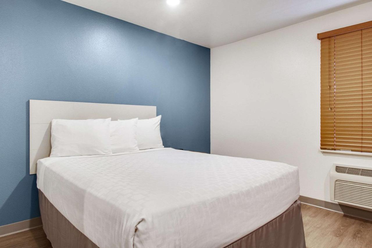 Woodspring Suites คอนโร ภายนอก รูปภาพ