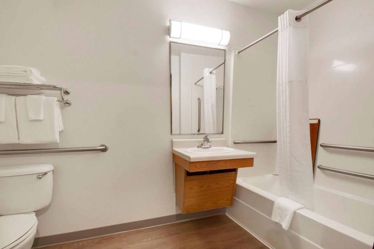 Woodspring Suites คอนโร ภายนอก รูปภาพ