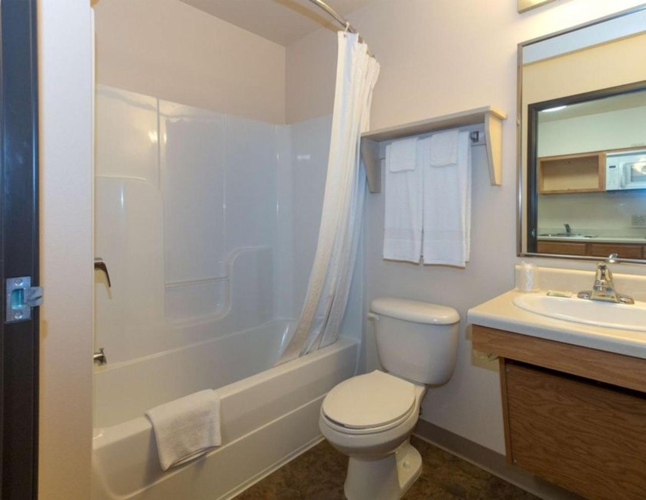 Woodspring Suites คอนโร ภายนอก รูปภาพ